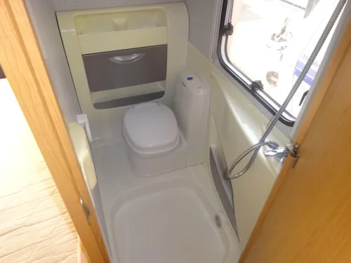 Knaus Sudwind 450 FU  foto: 22