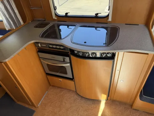 Dethleffs Lifestyle 500 DB Franz&ouml;sisches Bett Rundsitzgruppe Zelt Top Foto: 18