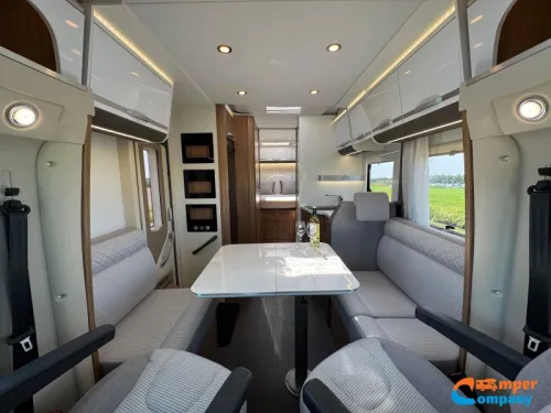 Adria Matrix 640 DC French bed / Face to face  photo: 11