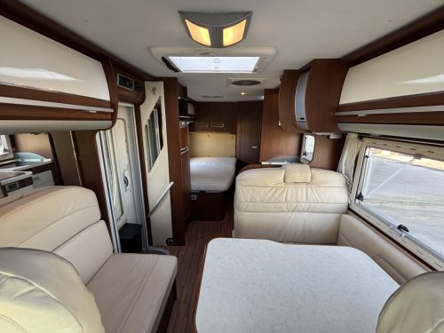 ELNAGH Prince 590L - 2011 - Luxury Semi-integrated - 86,000km Prince 590L photo: 2