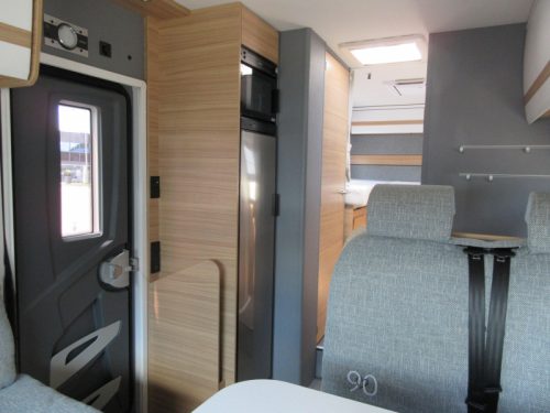 Dethleffs Just 90 T 7052 EB AUTOMAAT AIRCO LUIFEL  foto: 8