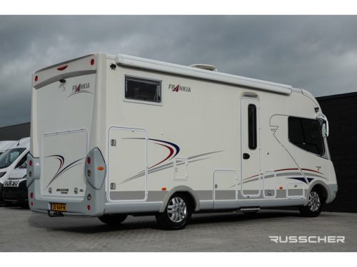 Frankia T680BD | Holiday Class | 130Pk | C&aacute;mara de marcha atr&aacute;s | Panel solar | 16'' foto: 22