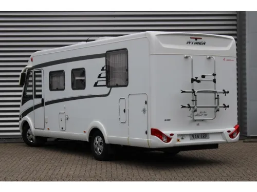 Hymer B698 Queensbed L-Sitzgruppe 150PS TV Foto: 2