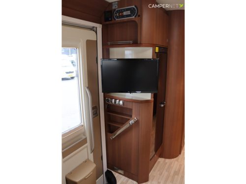 LMC I735 150pk Automaat | BR systems Fahrradtr&auml;ger | Solarpaneele | Construct slot | Markise | L&auml;ngsbetten | Hubbett | LED TV | Achte Foto: 10