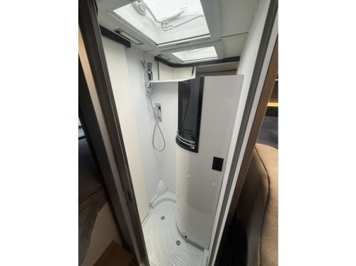P&ouml;ssl Summit Shine 540 Euro 6 cama transversal toldo climate ctr cruise ctr portabicicletas extensible remis mosquitera plisada foto: 21