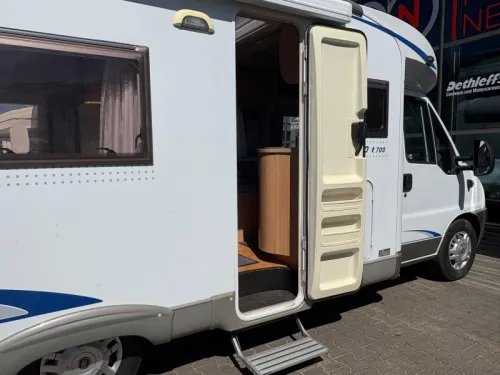 B&uuml;rstner Solano T 700 Single Beds, Top Layout photo: 8