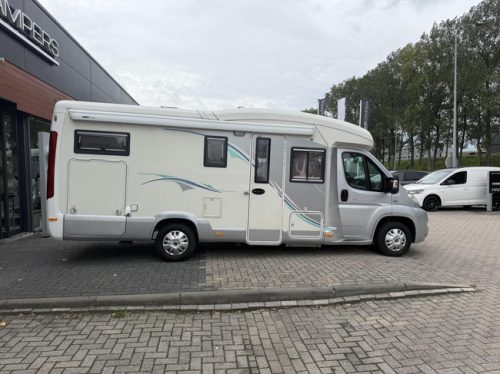 Chausson Chausson Allegro 94 Transverse bed Solar panel Awning Bike rack photo: 6