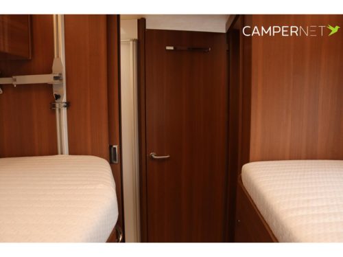 LMC I735 150pk Automaat | BR systems Fahrradtr&auml;ger | Solarpaneele | Construct slot | Markise | L&auml;ngsbetten | Hubbett | LED TV | Achte Foto: 21