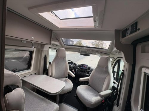 Autocaravana Carado CV Pro+ 5,99m Camas individuales foto: 6