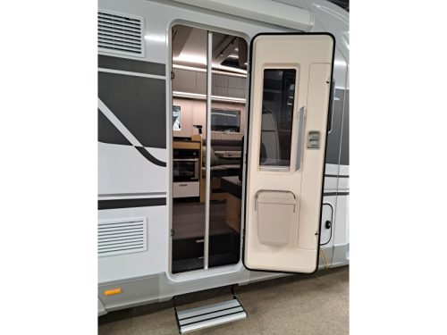 Adria Coral Plus 670 DL Foto: 18