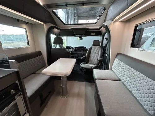 Adria Coral MB Supreme 670 DL Foto: 10