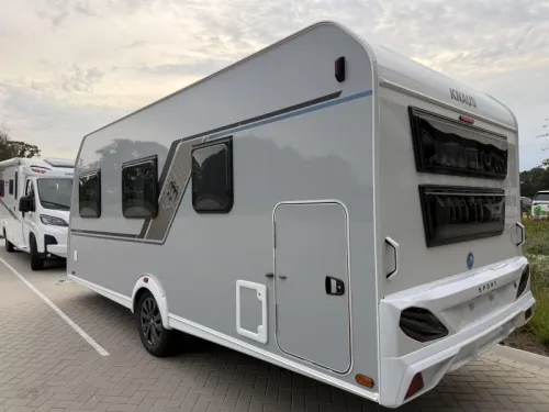Knaus Sport Platinum 500 QDK Etagenbett / Querbett Foto: 2