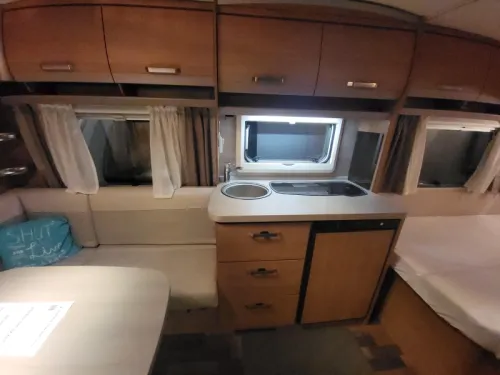 Knaus Sport 450 FU Unico Verona, Rangierhilfe  Foto: 5