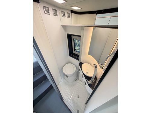 P&ouml;ssl Summit Prime 640 9G 180PK Vol Opties! SOLAR/TREKHAAK/SKYROOF/CARPLAY foto: 9