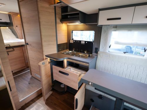 Knaus L!ve Wave Platinum 700 DX AUTOMATIC FACE 2 FACE 2027 photo: 15