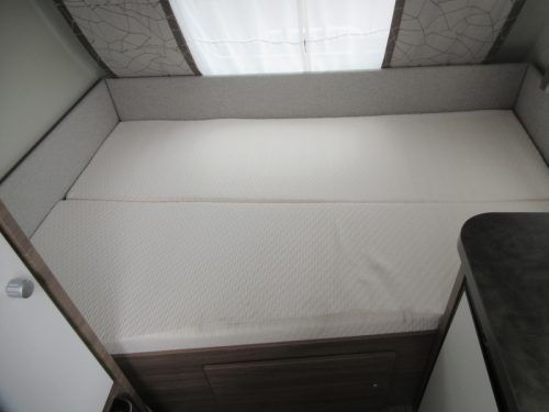 Knaus Sport Silver Selection 400 QD WITH MOVER AND AWNING photo: 6