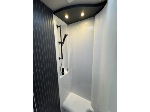 Knaus L!ve Ti 650 MEG photo: 21