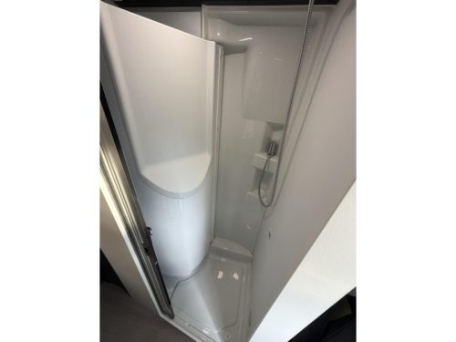 Adria Twin Supreme 640 SLB 9T Automatic-Single beds photo: 10