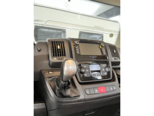 Hymer Exis-i 588 automaat en 150pk  foto: 18