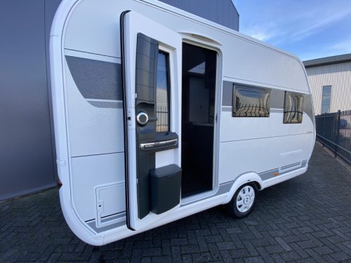 Hobby On Tour 390 SF Zugsitzgruppe, Querbett Foto: 6