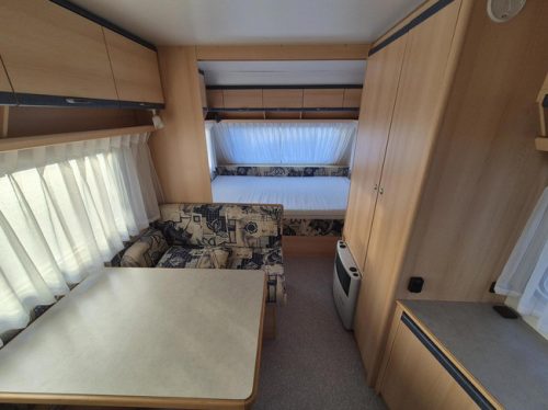 Eifelland 490 Holiday, 2nd owner with bag awning and side wall photo: 13