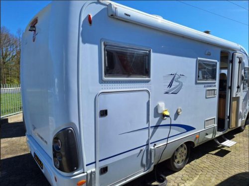 B&uuml;rstner Elegance 690 I 205CM BED-LPG+SOLAR PANEL photo: 1