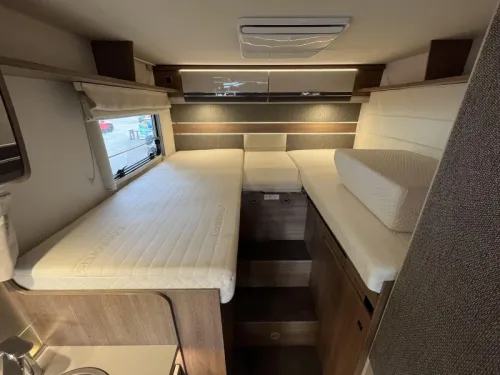 Dethleffs Trend I 6617 Single beds, roof air conditioning, etc photo: 2