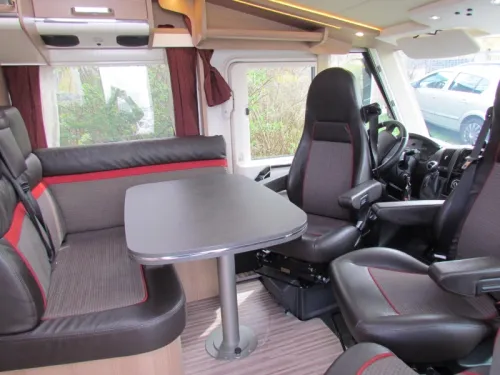 Malibu I 441 LE L/H-Bett, Automatik Foto: 1