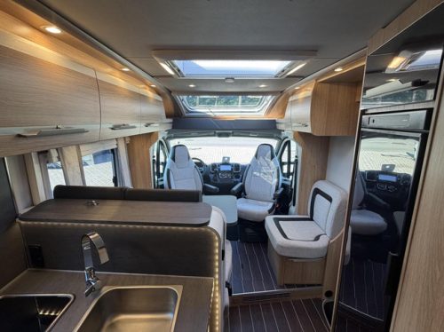 Knaus 700 MEG Sky Ti 8T-Automaat Einzelbetten 2X Airco Anh&auml;ngerkupplung Foto: 16