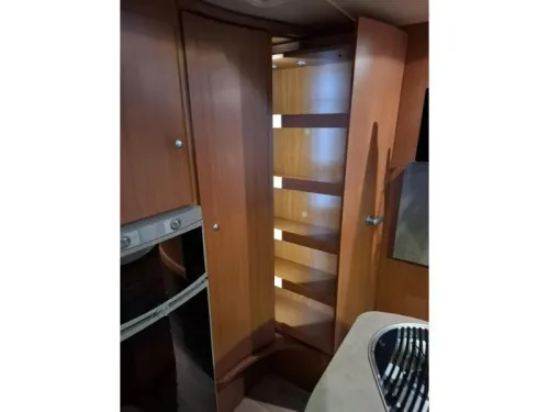 Chausson Sweet MAXI 670 130HP Drop-down bed Air conditioning photo: 8