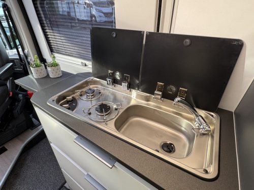 Adria Twin Supreme 640 SGX 160 hp AUTOMATIC 9-Speed Euro6 Fiat Ducato 8 Maxi **Adjustable height single beds/4 seats/Awning/ photo: 12
