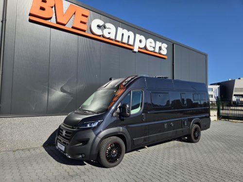 P&ouml;ssl Summit 640 Shine 180pk Black edition Foto: 15