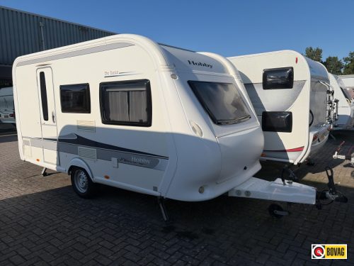 Hobby De Luxe 400 SF Awning/Bike rack