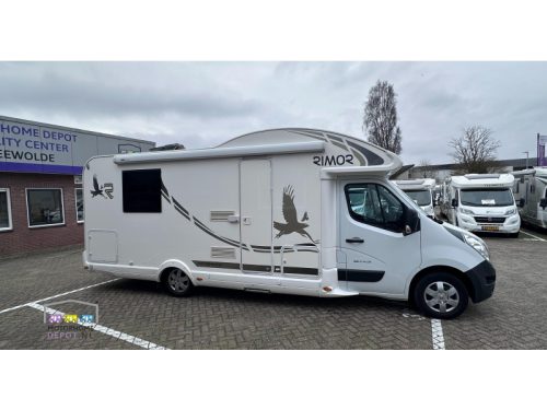 Rimor Katamarano 109 P family camper photo: 1