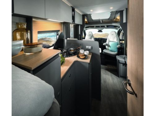 LMC Tourer 660 G single beds 2027 auto. photo: 2