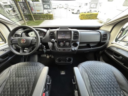Chausson Sport Line 690 9-SPEED AUTOMATIC POP-TOP ROOF FIAT 8 180HP photo: 16