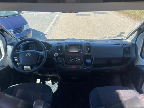 Citro&euml;n Jumper 35 2.2 HDI | Van conversion | Camera | Cruise | Awning | Towbar | Bearlock | Pilot seats | 2 Single beds | Webasto auxiliary heater photo: 9