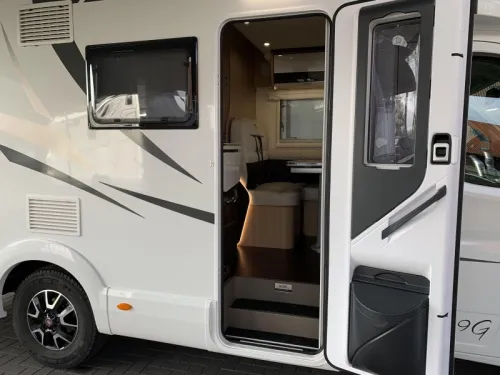 McLouis Sovereign 439 G 140 HP single beds  photo: 19