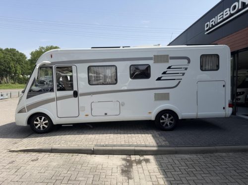 Hymer B 588 Automatic Single Beds Pop-top roof 2X Air Conditioning Inverter Solar Panel photo: 7