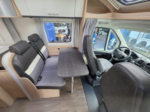 Sunlight T 58 Compact met ruimte! photo: 6