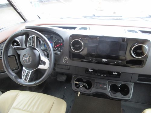 Carthago Chic C-Line I 4.9 LE Mercedes-Benz EP level  Foto: 17