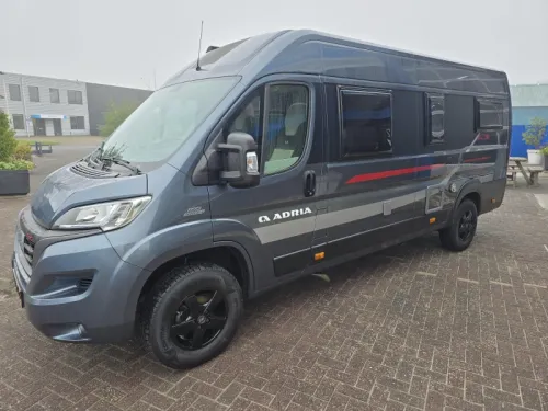 Adria Twin 640 SLX B.J. 2016 Z.G.O.H  foto: 2