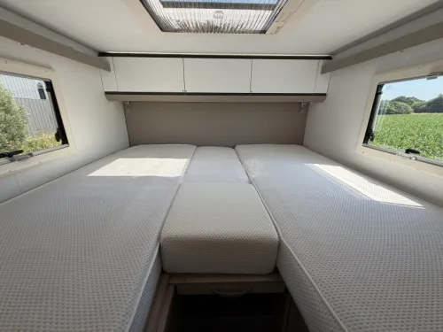 Adria Compact Supreme DL Face-to-Face, 160HP photo: 11