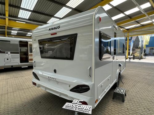 Knaus Sport 450 FU FRANZ&Ouml;SISCHES BETT Fu&szlig;bodenheizung Foto: 1