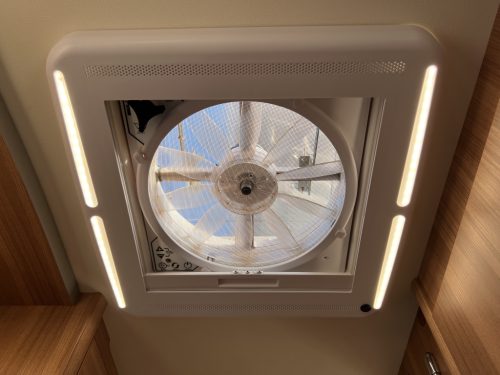 Weinsberg CaraCompact 600 MEG EINZELBETTEN BEARLOCK MAXFANN Foto: 19