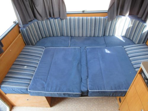 Dethleffs Camper 500 DB LOTS OF SPACE - AND MOVER photo: 9