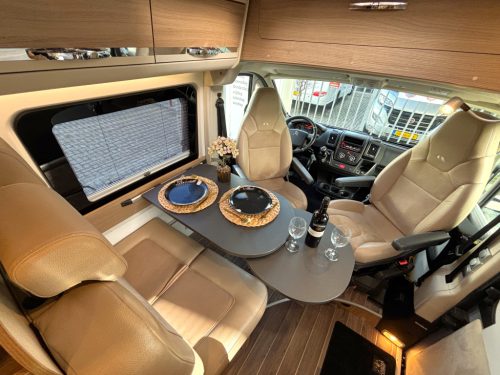 Adria Twin 600 SPT TRANSVERSE BED TOW BAR SOLAR PANEL EURO6 photo: 1