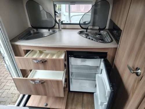 Sprite Alpine Sport 370 EK Vorzelt Foto: 6