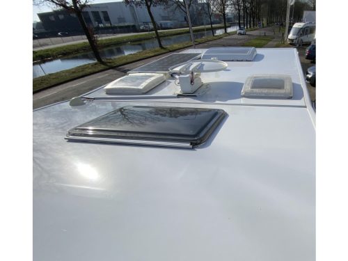 Adria Matrix Plus 670 DL SINGLE BEDS+LIFT BED photo: 11
