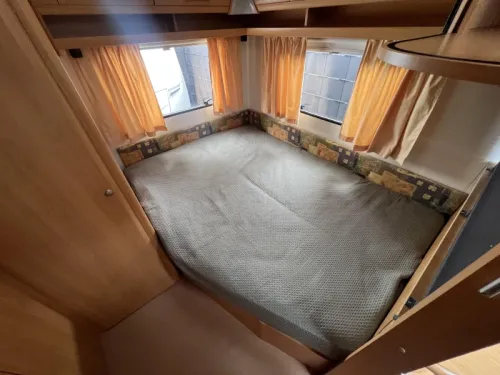 Chateau Cantara 450 CT Awning, French bed photo: 5